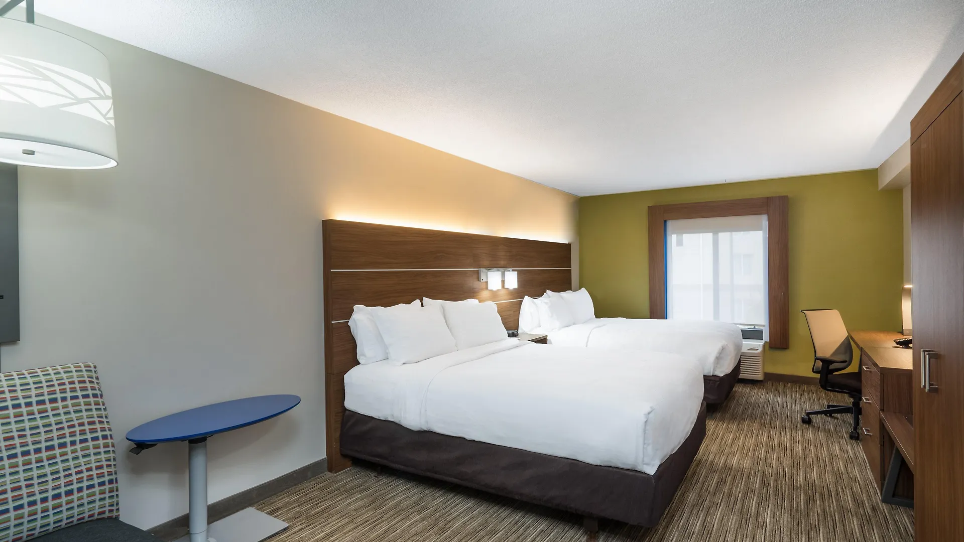 **  Holiday Inn Express Hotel & Suites Louisville East By Ihg United States