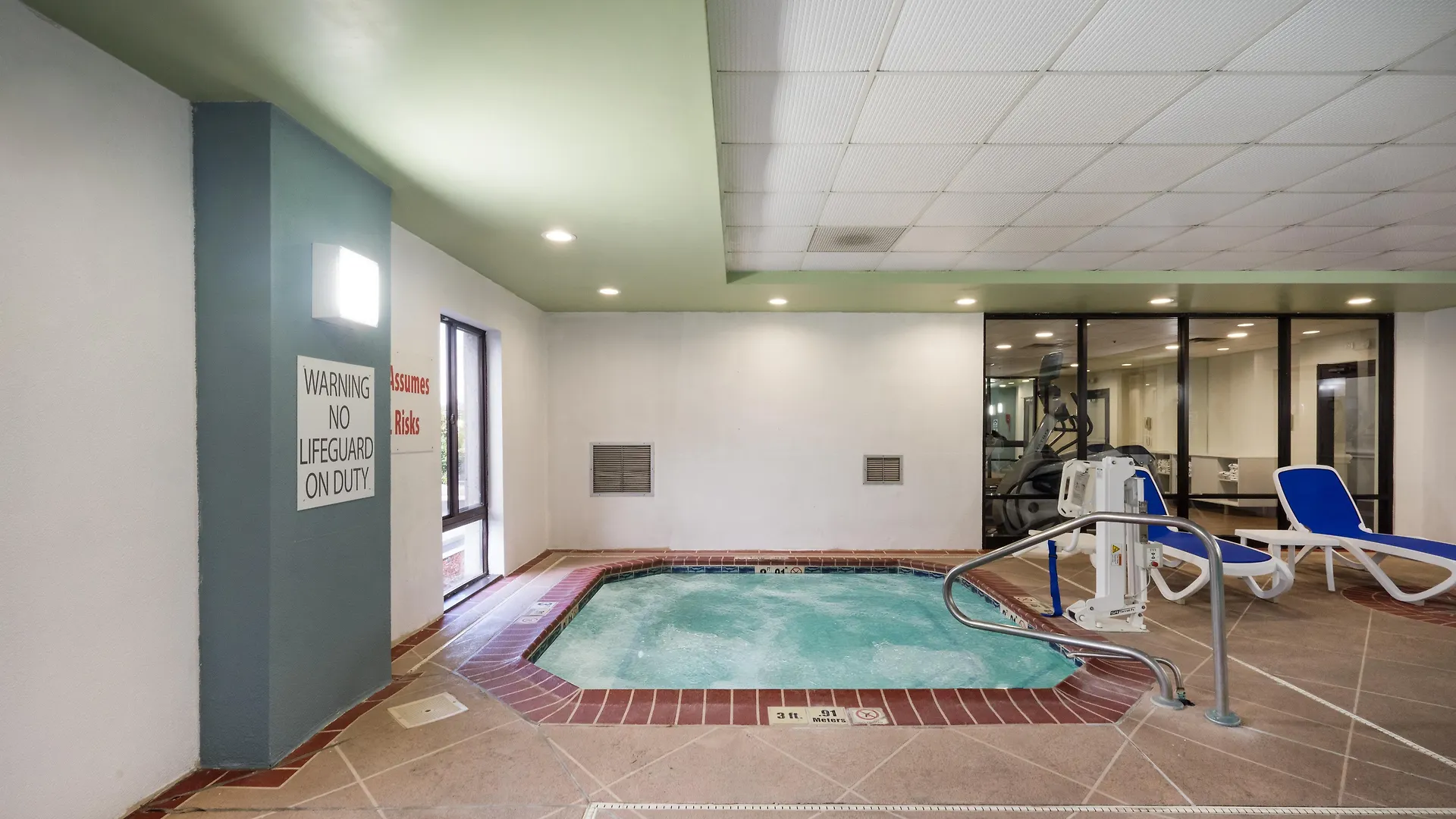Holiday Inn Express Hotel & Suites Louisville East By Ihg
