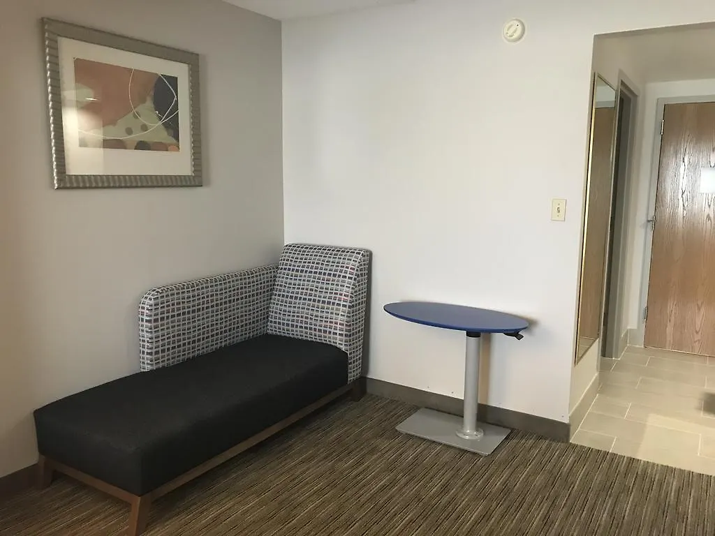 Holiday Inn Express Hotel & Suites Louisville East By Ihg