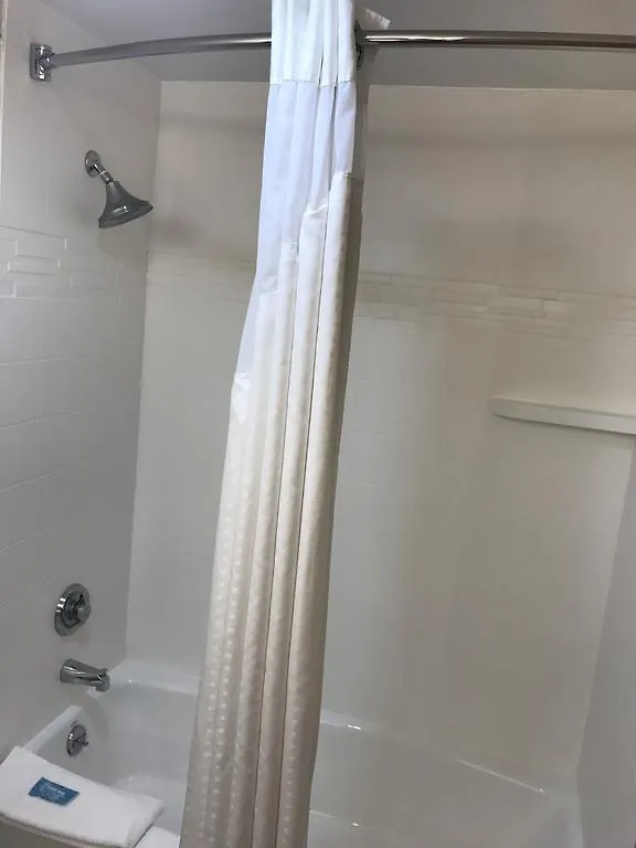 Holiday Inn Express Hotel & Suites Louisville East By Ihg